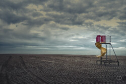 Sentiments mêlés. Souvenir d'enfance. #Photographie #Photographer #Douceur #Eau #Sentiments #Mer #Ocean #Sable#Douceur #Eau #Sentiments #Mer #Ocean #Sable #photography #landscape #nature #photographer #art #artistsofinstagram #artist #naturelovers #instadaily #light #landscape_lovers
#lansdcape_captures #Fuji. Toboggan sur le sable plage